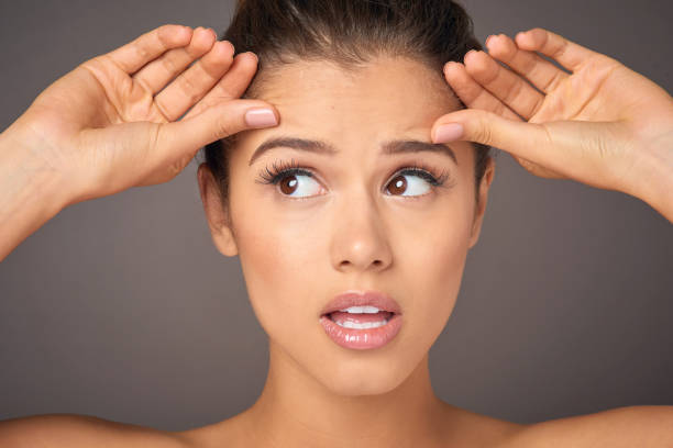 Botox treatment in Izmir by a dermatologist for wrinkle reduction and facial rejuvenation